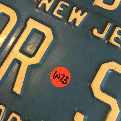 W23: Vintage License Plate Lot