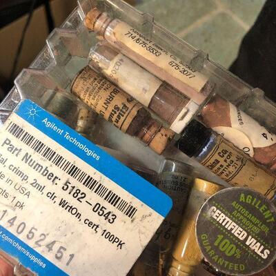 W27: Sno Industries Ceramic Kiln & Accessories