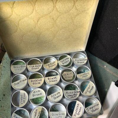 W27: Sno Industries Ceramic Kiln & Accessories