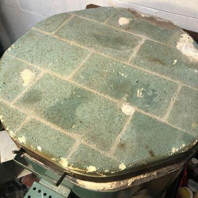 W27: Sno Industries Ceramic Kiln & Accessories