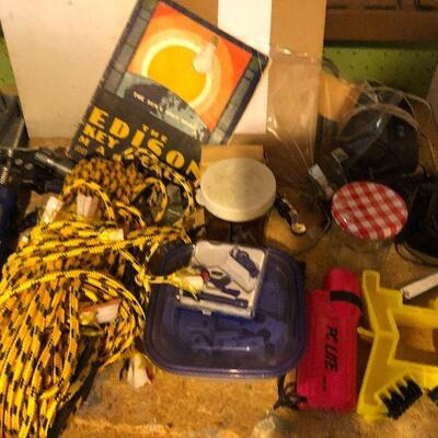 W30: Kobalt Caulk Gun, Garage Tools