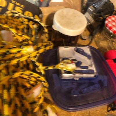 W30: Kobalt Caulk Gun, Garage Tools