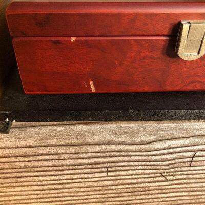 W32: Shoeshine Kit/Accesories and Storage Boxes