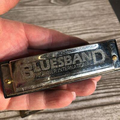 W33: Vintage Hohner Harmonicas (Old Standby & Bluesband)