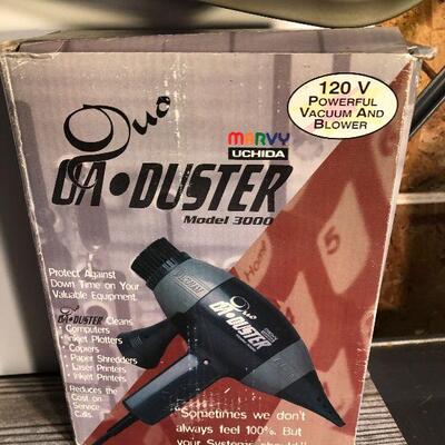 W34: Workbench Light & Duster (computer vac duster)