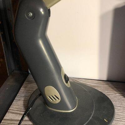 W34: Workbench Light & Duster (computer vac duster)