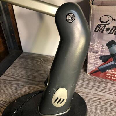 W34: Workbench Light & Duster (computer vac duster)