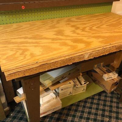 W36: Hirsch Tool Bench