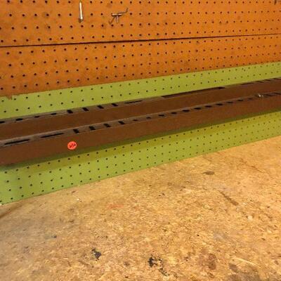 W36: Hirsch Tool Bench