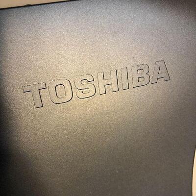 W37: Vintage Toshiba Laptops
