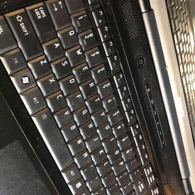 W37: Vintage Toshiba Laptops