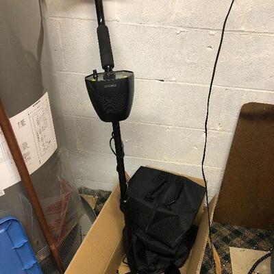 W38: Sakors Metal Detector, Bag, and Shovel