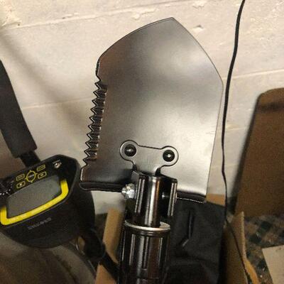 W38: Sakors Metal Detector, Bag, and Shovel
