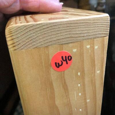 W40: Custom Train Table with Tracks