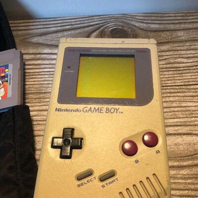 W43:  Nintendo Gameboy with Games
