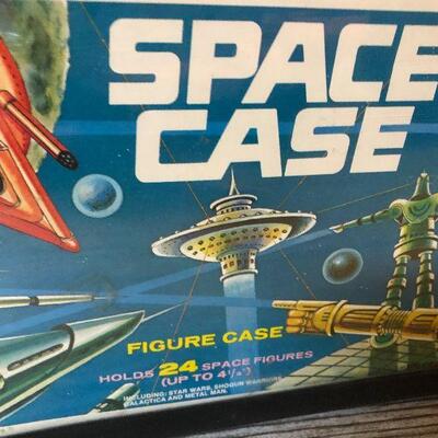 W44: Vintage Star Wars Action Figures and Space Case