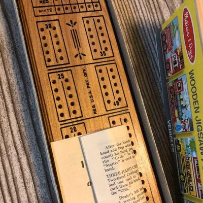 W45: Game lot, Cribbage and more