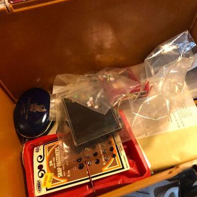 W49: Sewing Kit with Accessories