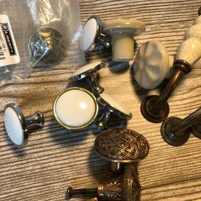 W50: Decorative Drawer Pull Lot (Upcyclers Dream)