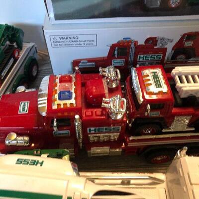 W52: Hess Firetrucks & Aircrafts Lot