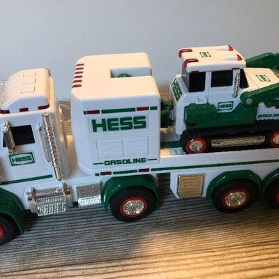 W52: Hess Firetrucks & Aircrafts Lot