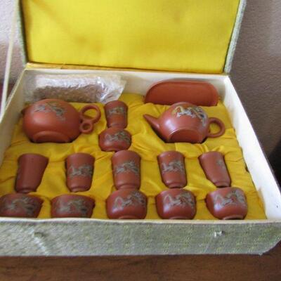 LOT 104   ASIAN TEA SET