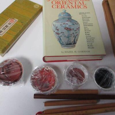 Lot 46 - Japanese & Oriental Ceramics Book - Vintage Paints
