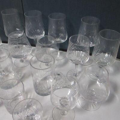 Lot 59 - Collection Of Clear Drinking Glasses