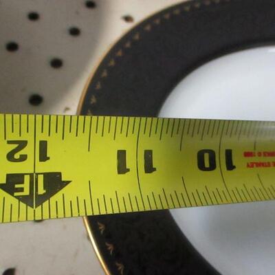 Lot 64 - Noritake â€œBenedicta 6976â€ Serving Platters & Bowl