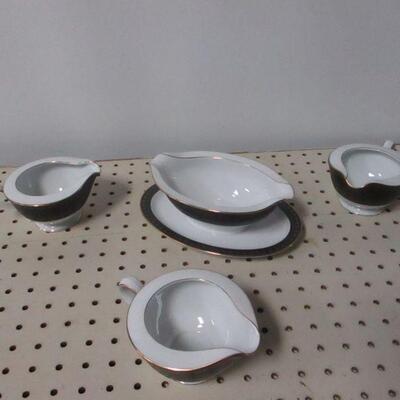 Lot 66 - Noritake â€œBenedicta 6976â€ Creamers & Gravy 