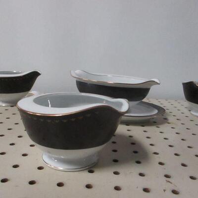 Lot 66 - Noritake â€œBenedicta 6976â€ Creamers & Gravy 