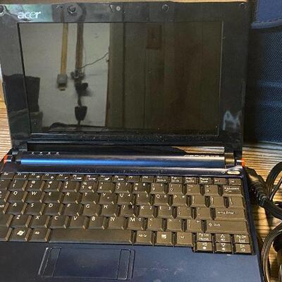 W55: Acer Computer Tester W/Cases