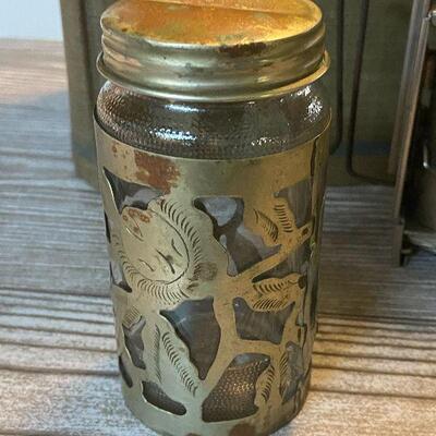 P111: Johnson Fare Box Co Chicago Coin Changer & Antique jar