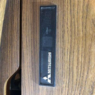 Lot 59 - Mitsubishi Projection Screen TV