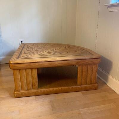 Pie shaped lift top coffee table - Great for Sectional Couch
