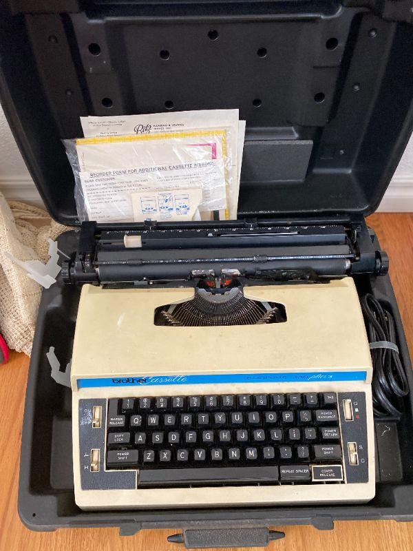 Vintage Brother Cassette Typewriter in Original Case