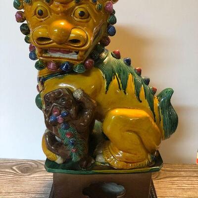 P117: Large Glazed Ceramic Foo Dog