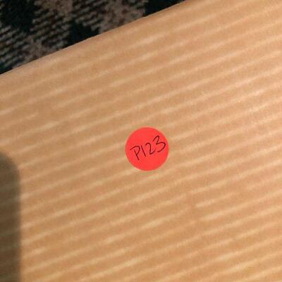 P123: Vintage Wedding Dress & Cake Toppers Must See