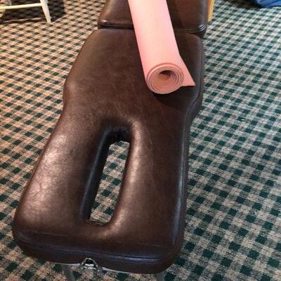 P133: Lloyd Portable Massage Table with Yoga Mat