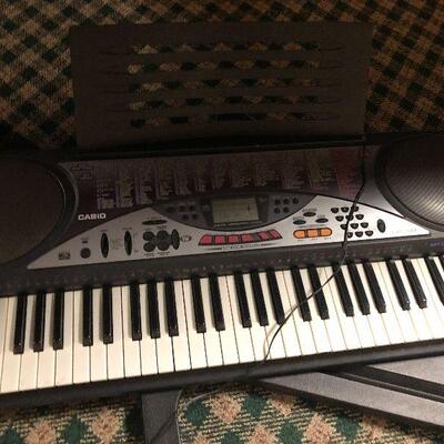 P135: Casio LK50 Keyboard