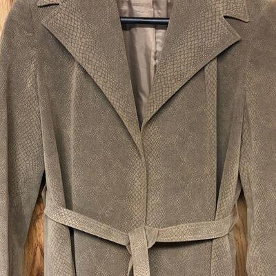 P137 Ultrasuede Size 12 Count Romi LTD Long Overcoat