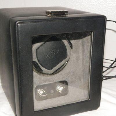 " Wolf Designs Wrist watch winder".
