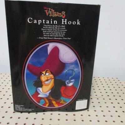 Lot 10 - Disney Villains - Captain Hood 