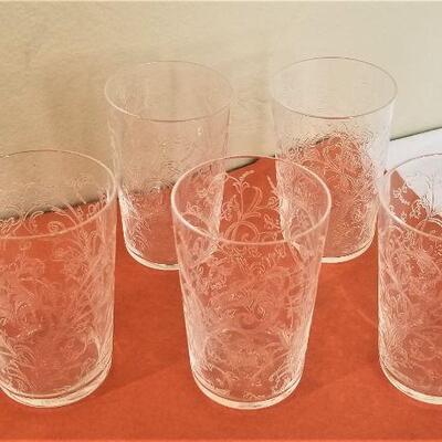 Lot #39  Set of 6 Cristal France Drinking Glasses