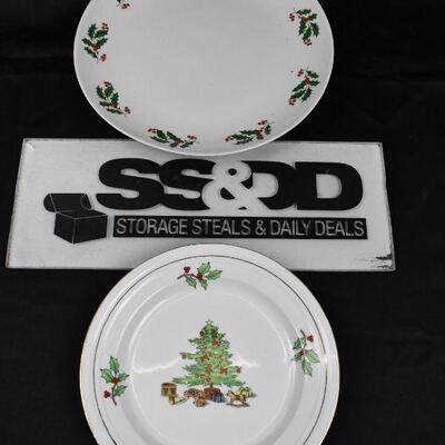 2 pc Christmas Plates: Holly Berries & Tree/Gifts/Holly Berries