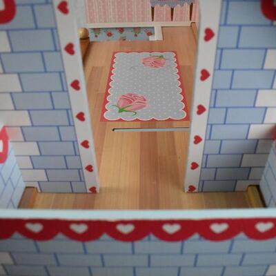 KidKraft Doll House for dolls 4-6