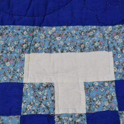 Blue/White Floral Quilt. Needs Cleaning 96