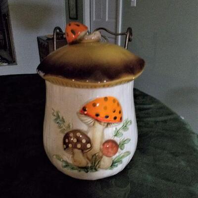 Vintage 70's Mushroom Cookie Jar