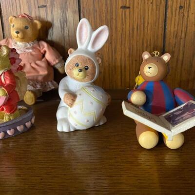 Teddy Bear Figurine Ornament Lot