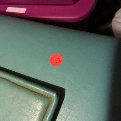 P142: Anamotor Massage Table